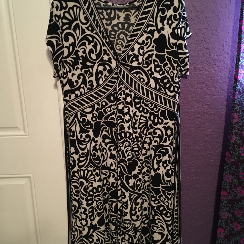 Black and white Maxi